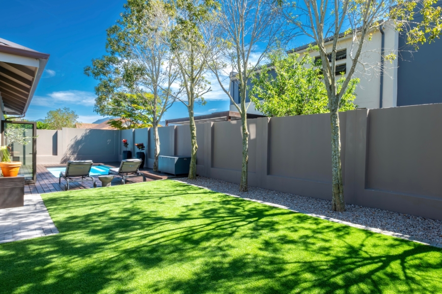 4 Bedroom Property for Sale in Earls Court Lifestyle Estate Western Cape